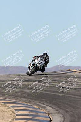 media/Dec-07-2025-CVMA (Sun) [[3e7d2de5dc]]/Race 7-Formula Lightweight Twins Shootout/